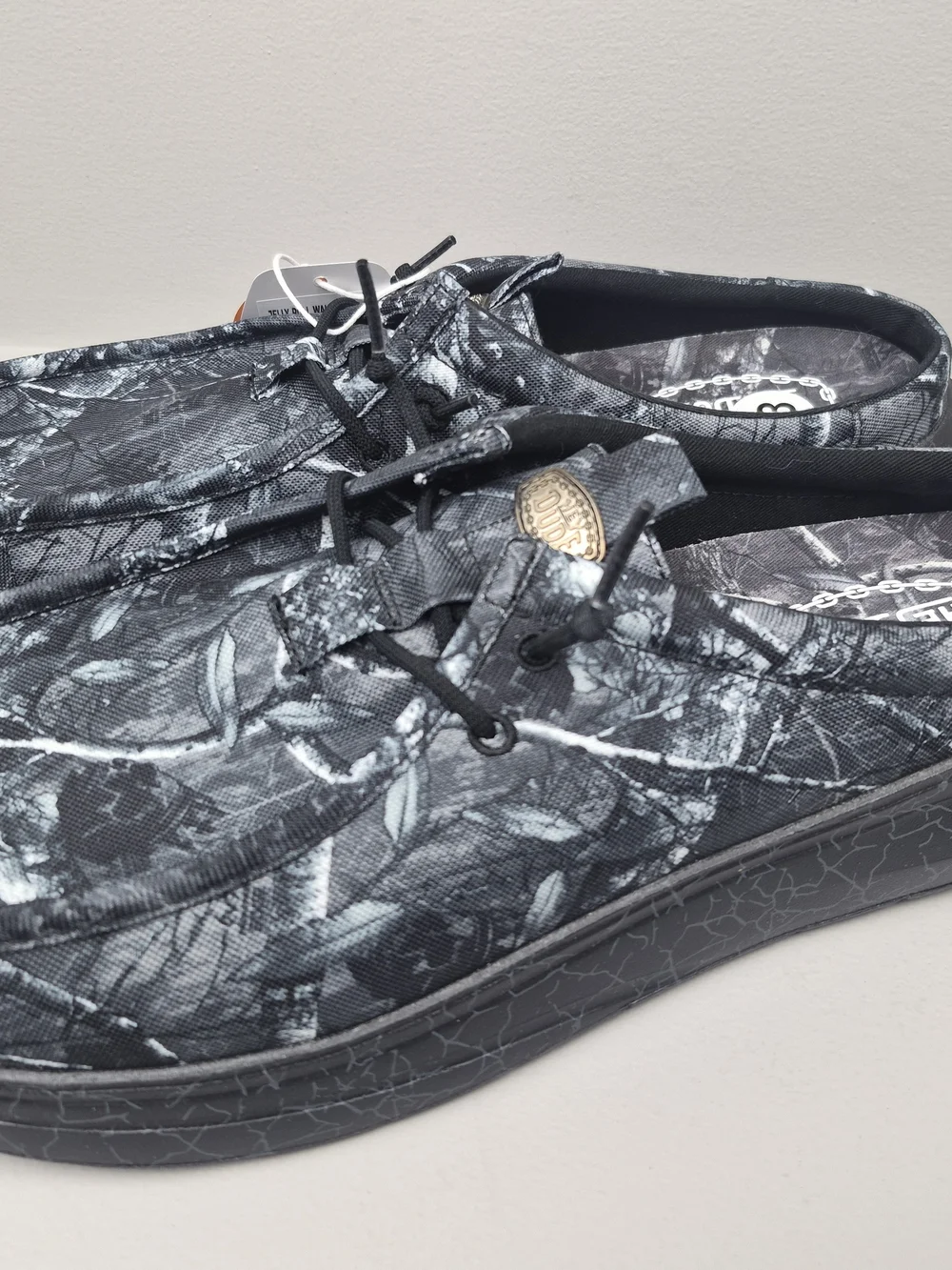 Hey Dude Jelly Roll Wally Comf Slip Limited Edition Black Camo Mens 13US Loafers